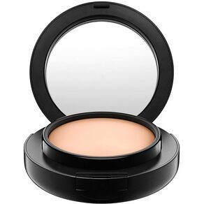 Mac Studio Fix Powder Plus Foundation Nw20